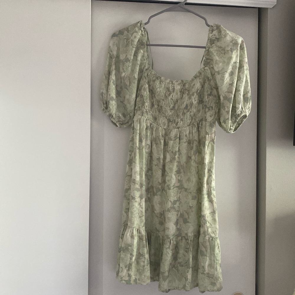 Light green dress